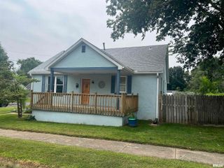 1401 S 6TH Street, Pekin, IL 61554
