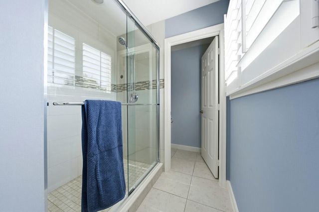 8212 Calterra Drive, Palm Beach Gardens, FL 33418