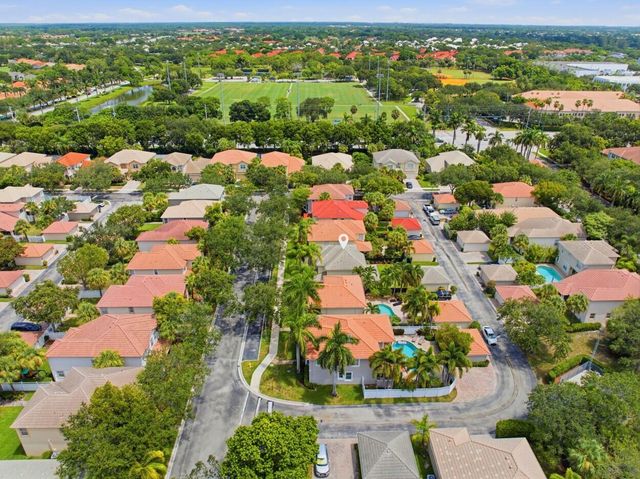 8212 Calterra Drive, Palm Beach Gardens, FL 33418
