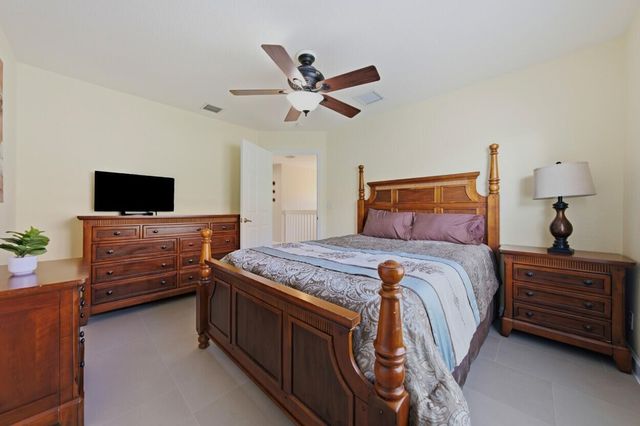 8212 Calterra Drive, Palm Beach Gardens, FL 33418