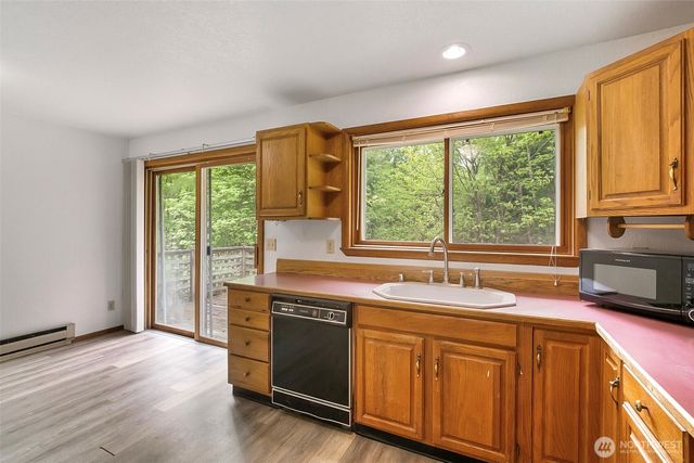 7220 174th St NW, Stanwood, WA 98292