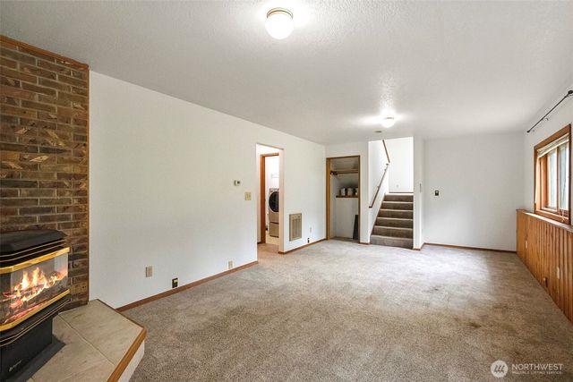 7220 174th St NW, Stanwood, WA 98292