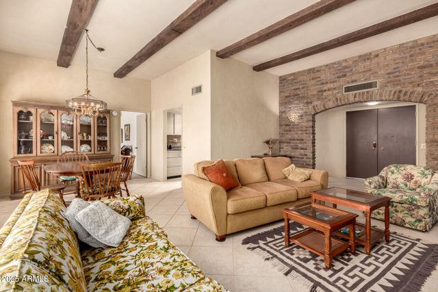 10207 W OAK RIDGE Drive, Sun City, AZ 85351