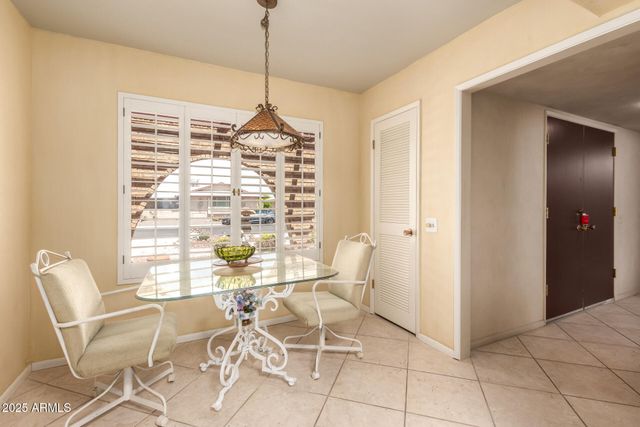 10207 W OAK RIDGE Drive, Sun City, AZ 85351