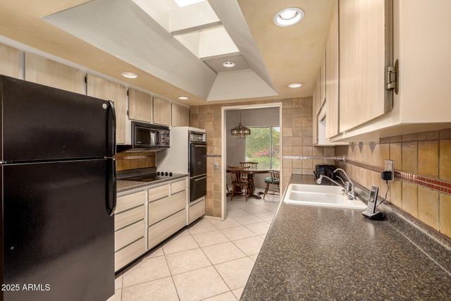 10207 W OAK RIDGE Drive, Sun City, AZ 85351