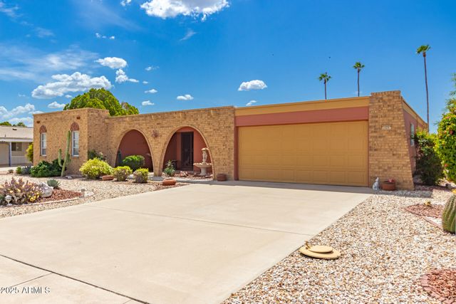 10207 W OAK RIDGE Drive, Sun City, AZ 85351