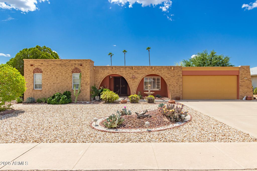 10207 W OAK RIDGE Drive, Sun City, AZ 85351
