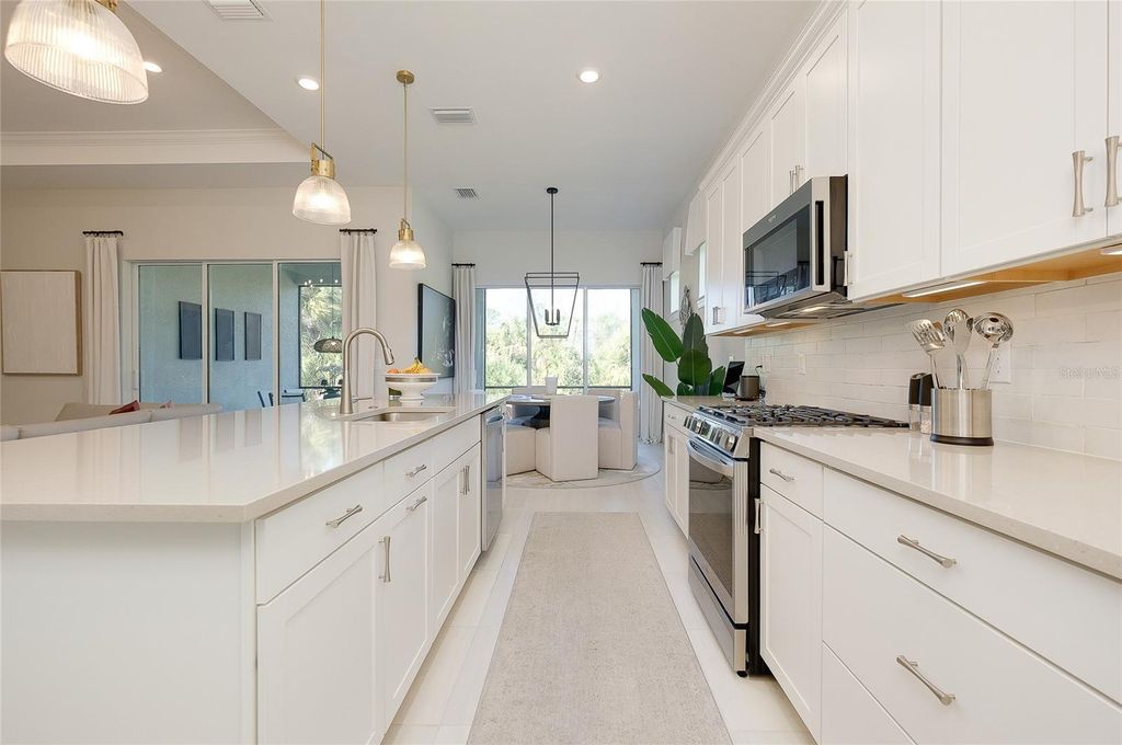 Image 23 of property listing at 10036 BEACHWALK DRIVE, Englewood, FL 34223