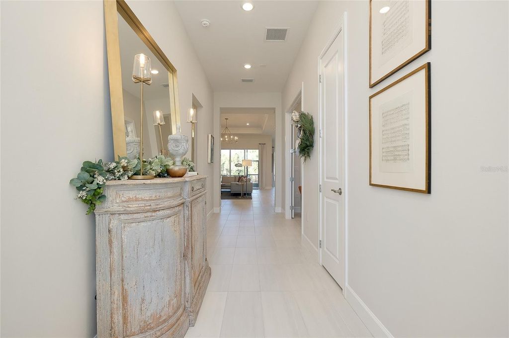 Image 4 of property listing at 10036 BEACHWALK DRIVE, Englewood, FL 34223