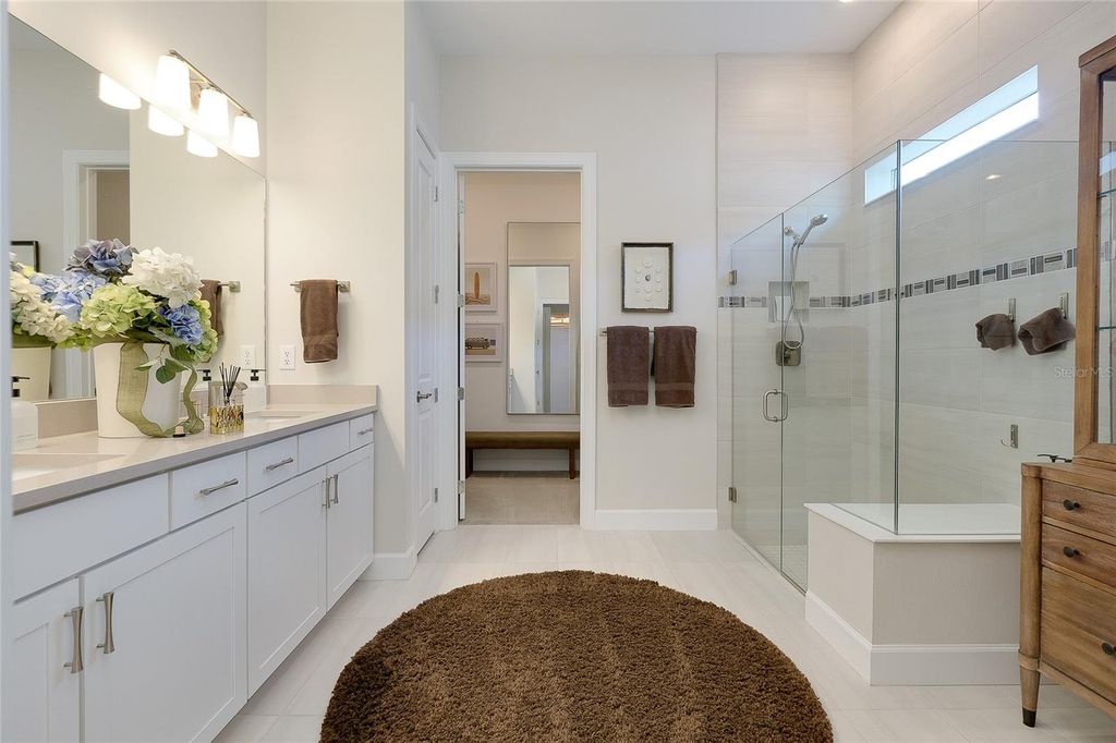 Image 37 of property listing at 10036 BEACHWALK DRIVE, Englewood, FL 34223