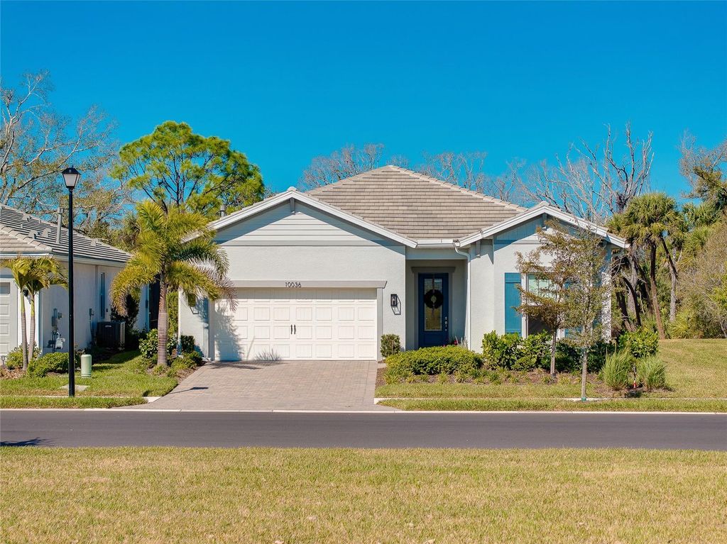 Image 73 of property listing at 10036 BEACHWALK DRIVE, Englewood, FL 34223