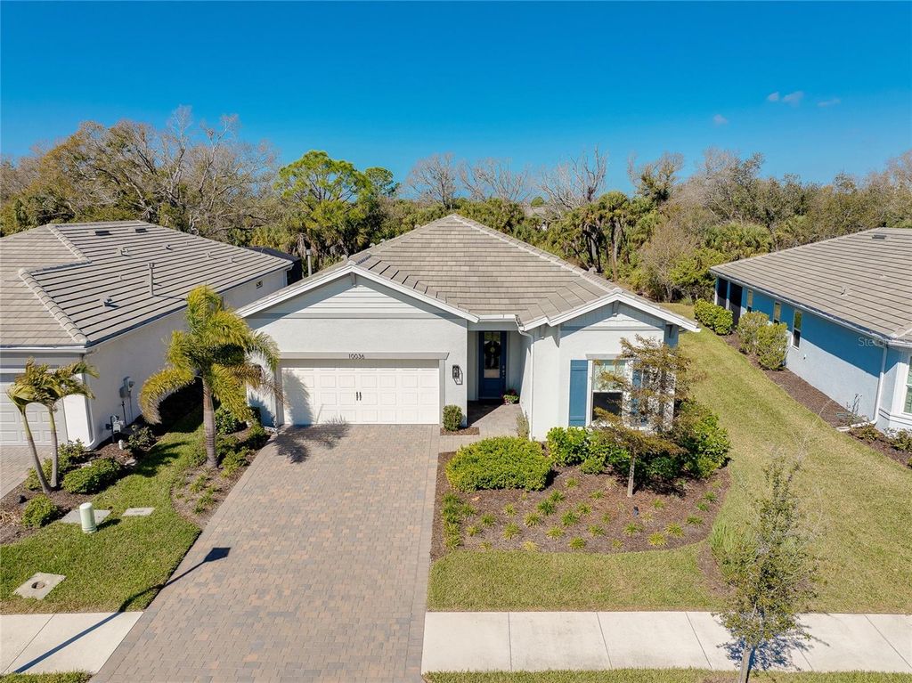 Image 76 of property listing at 10036 BEACHWALK DRIVE, Englewood, FL 34223