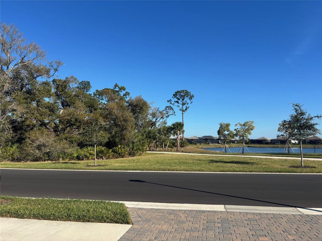 Image 79 of property listing at 10036 BEACHWALK DRIVE, Englewood, FL 34223