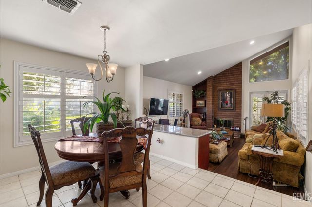 6900 Seapines Drive 3, Bakersfield, CA 93309