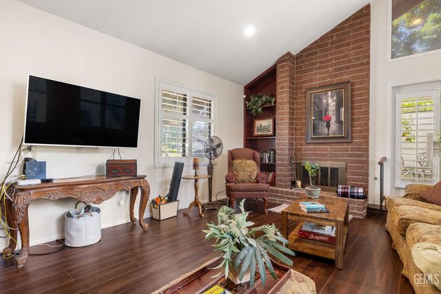 6900 Seapines Drive 3, Bakersfield, CA 93309