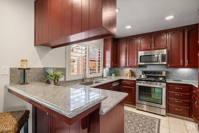 6900 Seapines Drive 3, Bakersfield, CA 93309