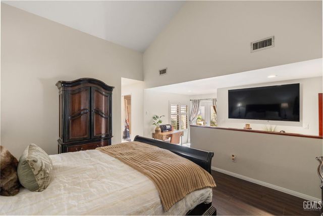 6900 Seapines Drive 3, Bakersfield, CA 93309