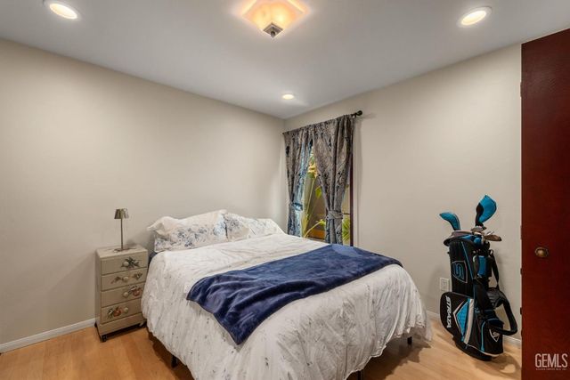 6900 Seapines Drive 3, Bakersfield, CA 93309