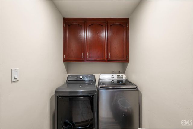 6900 Seapines Drive 3, Bakersfield, CA 93309