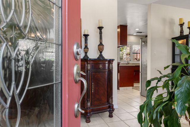 6900 Seapines Drive 3, Bakersfield, CA 93309