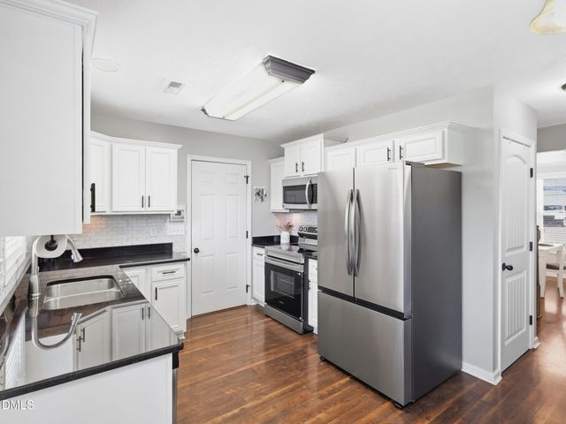 707 Botanical Court, Bunnlevel, NC 28323