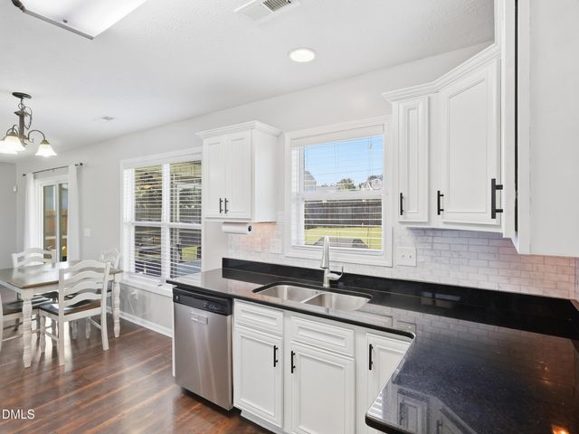707 Botanical Court, Bunnlevel, NC 28323