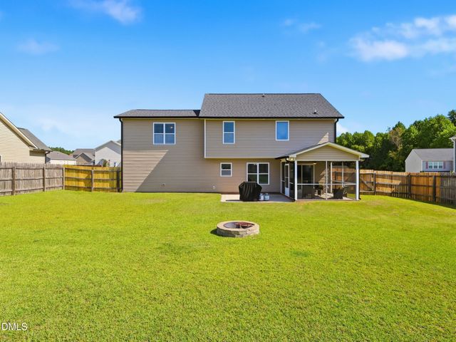 707 Botanical Court, Bunnlevel, NC 28323