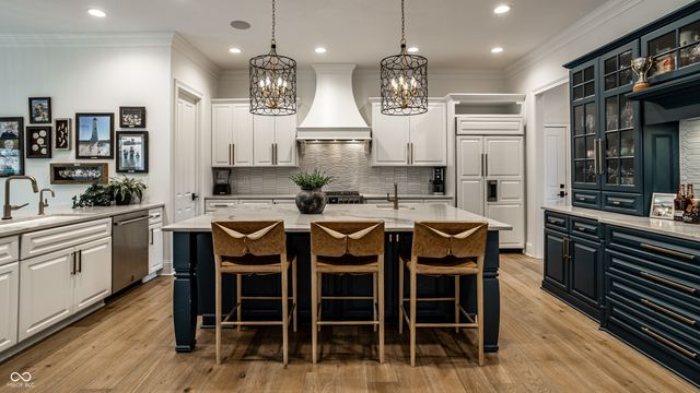 9681 Pleasant View Lane, Zionsville, IN 46077