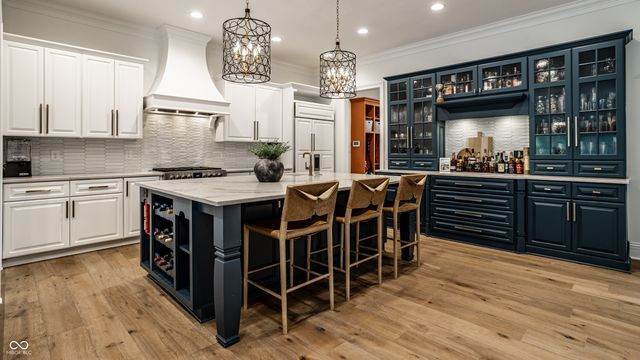 9681 Pleasant View Lane, Zionsville, IN 46077