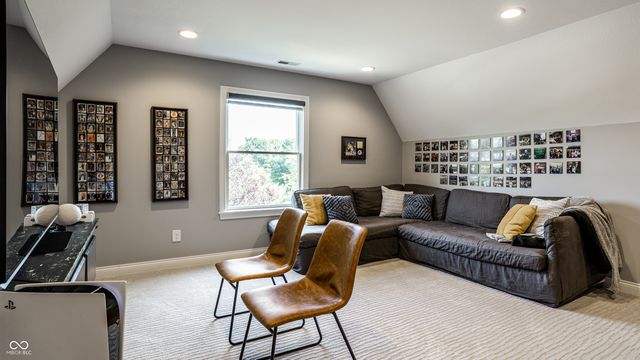 9681 Pleasant View Lane, Zionsville, IN 46077