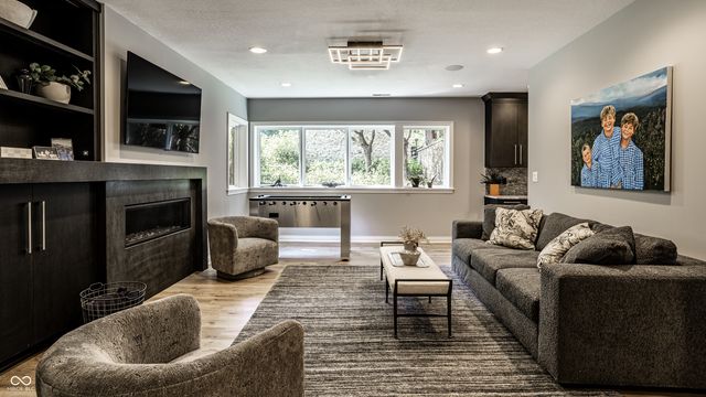 9681 Pleasant View Lane, Zionsville, IN 46077