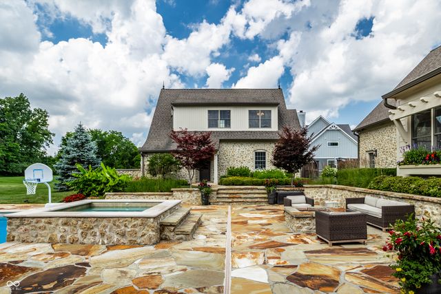 9681 Pleasant View Lane, Zionsville, IN 46077