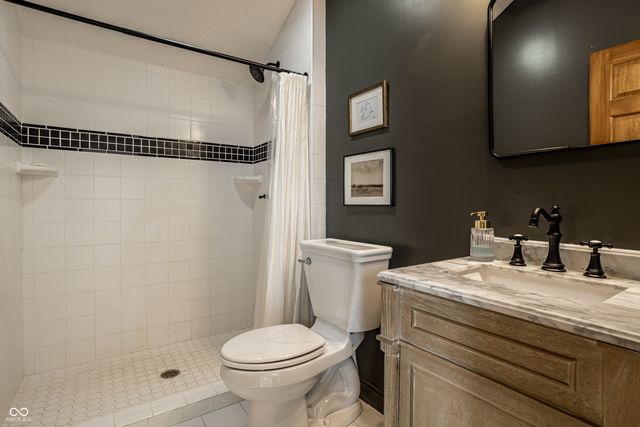 9681 Pleasant View Lane, Zionsville, IN 46077