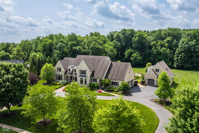 9681 Pleasant View Lane, Zionsville, IN 46077