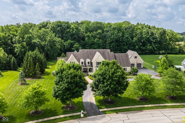 9681 Pleasant View Lane, Zionsville, IN 46077