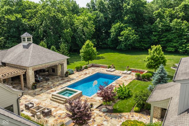 9681 Pleasant View Lane, Zionsville, IN 46077