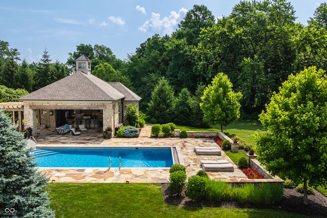 9681 Pleasant View Lane, Zionsville, IN 46077