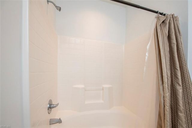 5201 Nuthall Dr Unit 103, Virginia Beach, VA 23455