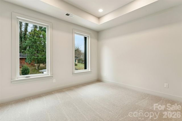 2412 Crestview Drive, Charlotte, NC 28216