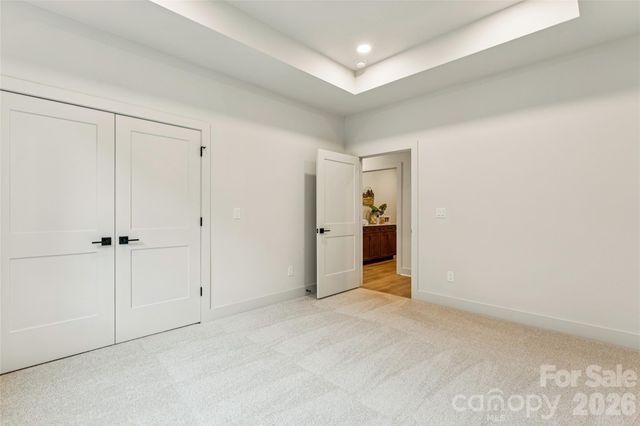 2412 Crestview Drive, Charlotte, NC 28216