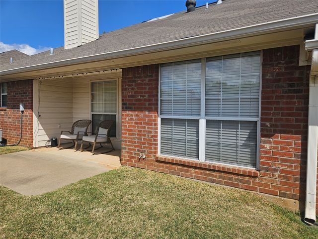 5401 Hollytree Drive 2104, Tyler, TX 75703