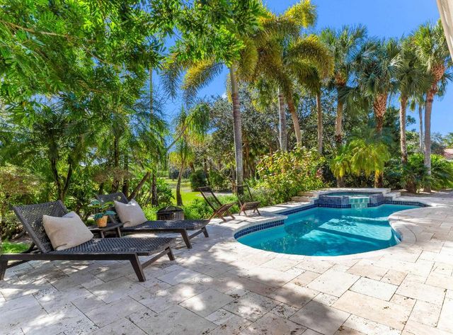 15262 Natures Point Lane, Wellington, FL 33414