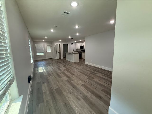 420 E 5th Street, Bonham, TX 75418