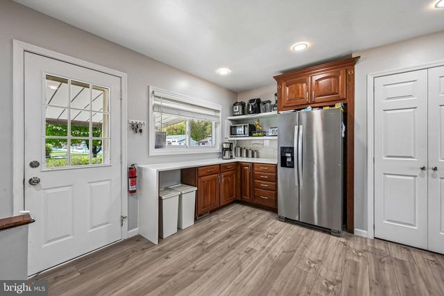250 COLLEGE DR, Pemberton, NJ 08068