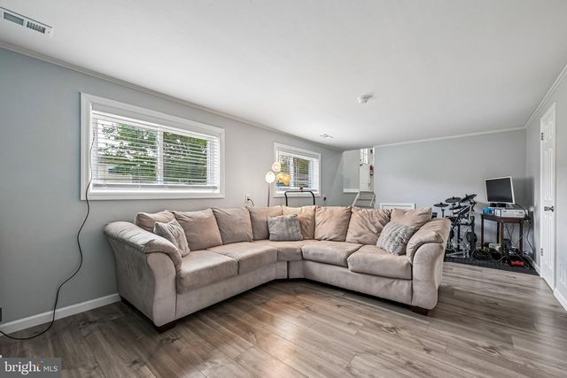 250 COLLEGE DR, Pemberton, NJ 08068