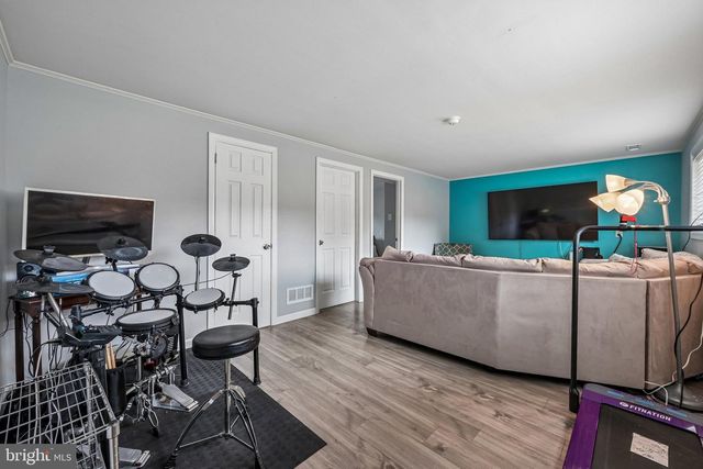 250 COLLEGE DR, Pemberton, NJ 08068
