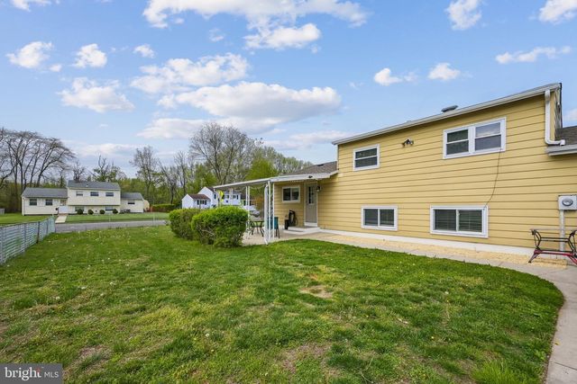 250 COLLEGE DR, Pemberton, NJ 08068