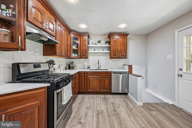 250 COLLEGE DR, Pemberton, NJ 08068
