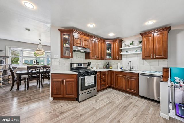 250 COLLEGE DR, Pemberton, NJ 08068