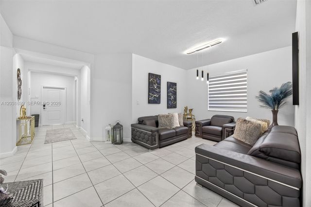 21363 SW 127th Ct, Miami, FL 33177